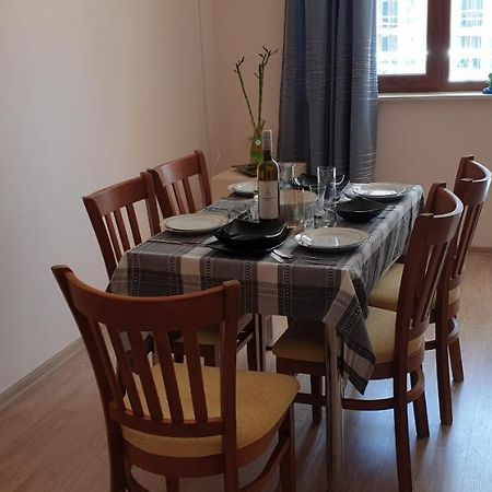 Family Holiday Apartments Breez 1 Varna Exterior photo